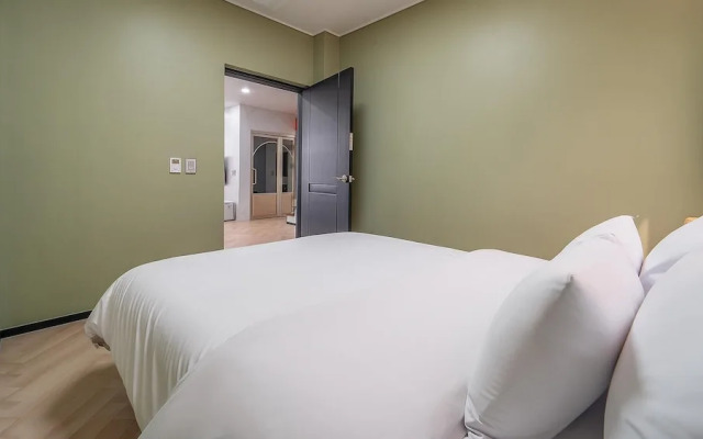Yeosu Liposo Poolvilla