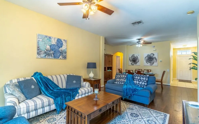 8118 Windsor Palms