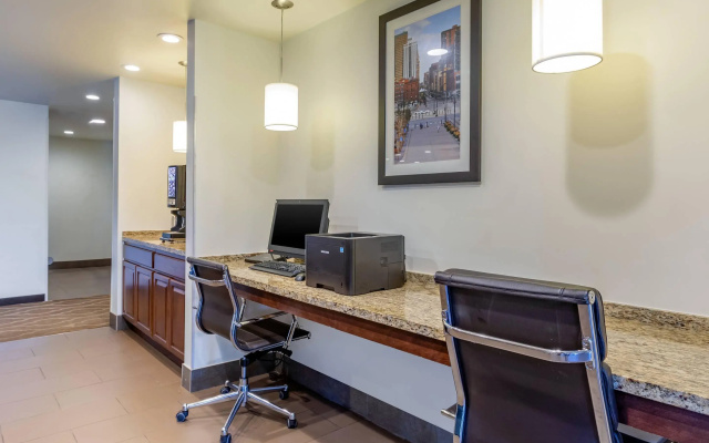 MainStay Suites Near Denver Downtown