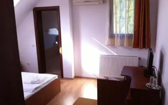 JRB Hotel