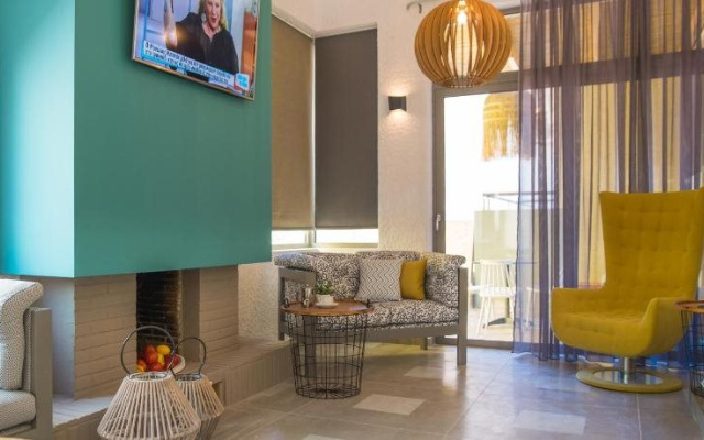 Sunshine Hotel  Studios