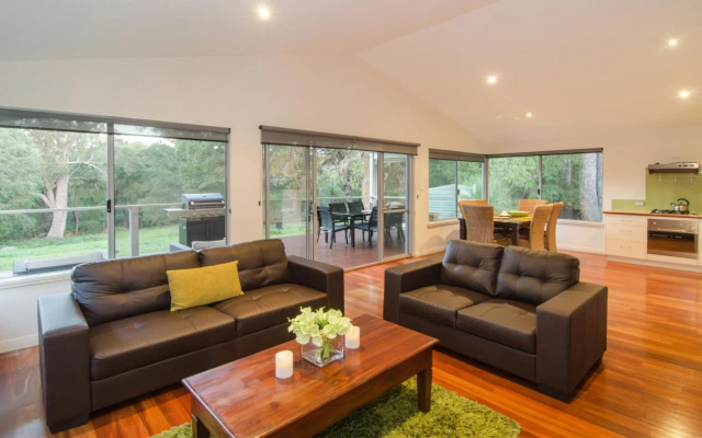 Acacia Chalets
