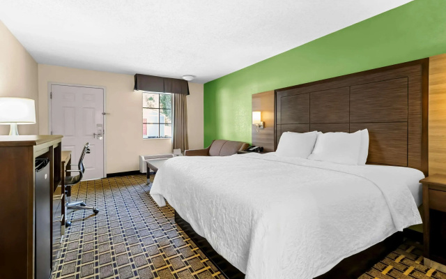 Econo Lodge Russellville