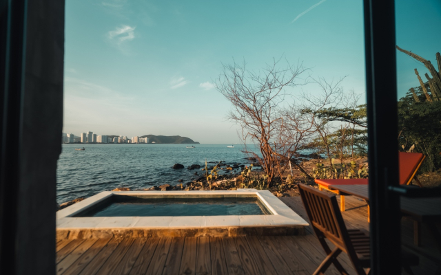 Perla Roca Hotel Boutique - Beach Front