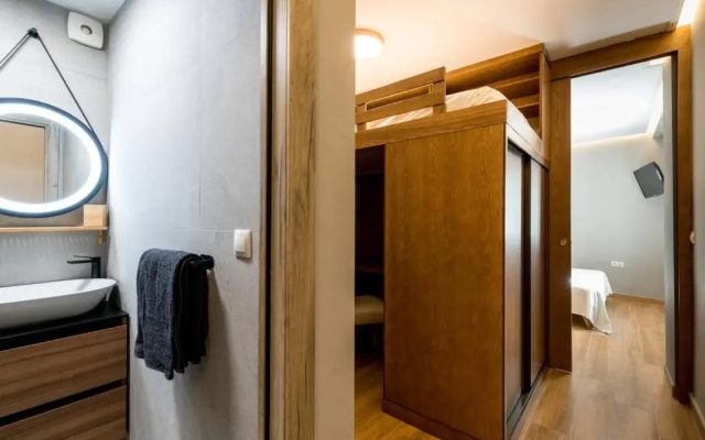 2 bedrooms appartement with wifi at Sevilla