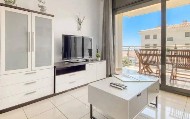 Apartment in Roses Near Sandy Beach