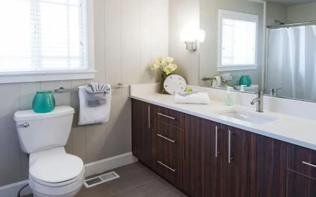 Beach Drive Suites
