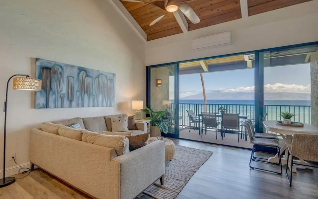 Papakea #f407 2 Bedroom Condo by RedAwning