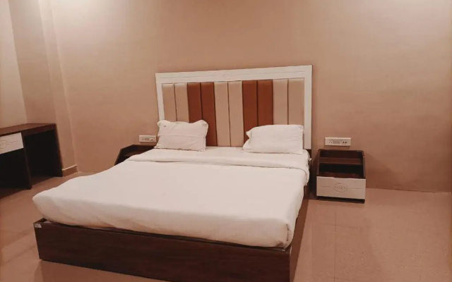 Hotel Emperor Paradise
