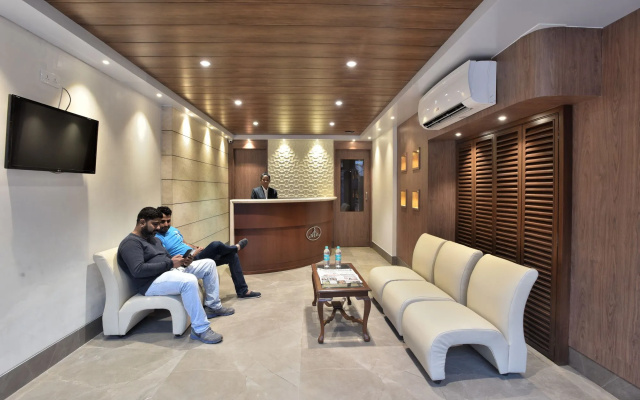 Hotel Aarya International