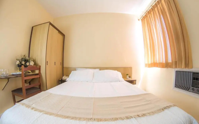 Antico Plaza Hotel