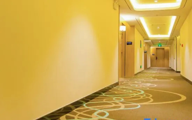 Xana Hotelle Qingya Hotel (Shijiazhuang Railway Station Higher Education Area)