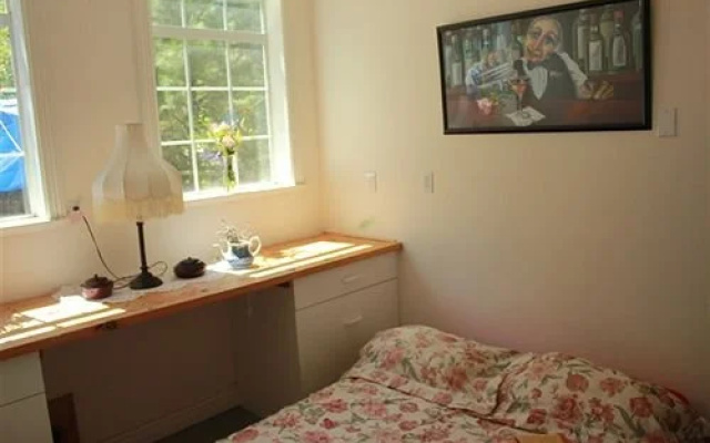 Flavorite Retreat B&B