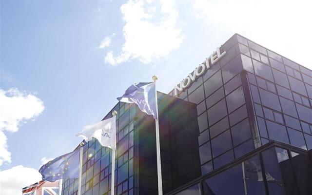 Отель Novotel Birmingham Airport вид на фасад