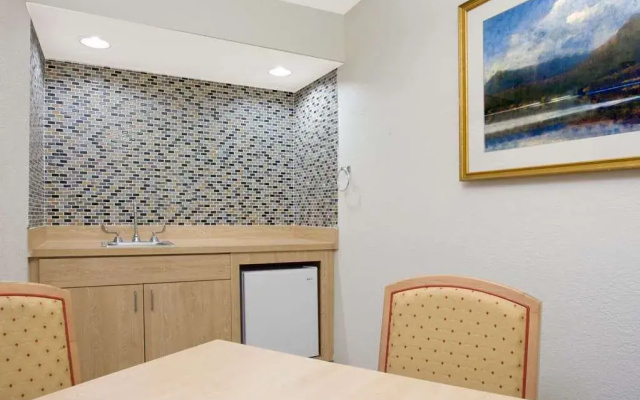 Days Inn Hilton Head