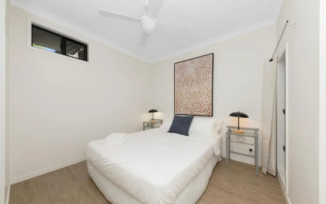 The Strand - 2BR Unit with Wifi and Beach