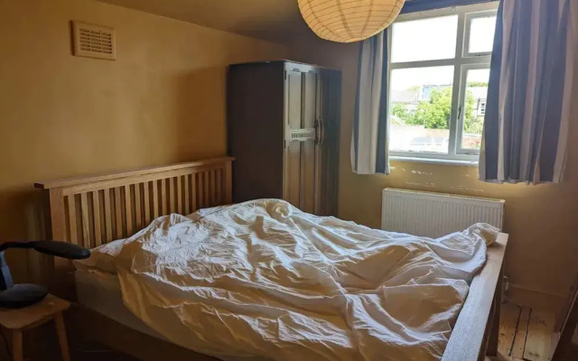 Stylish 2 Bedroom Apartment in Peckham
