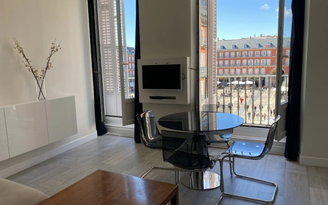 Plaza Mayor Deluxe