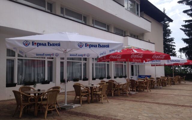 Hotel Panorama Pamporovo вид на фасад