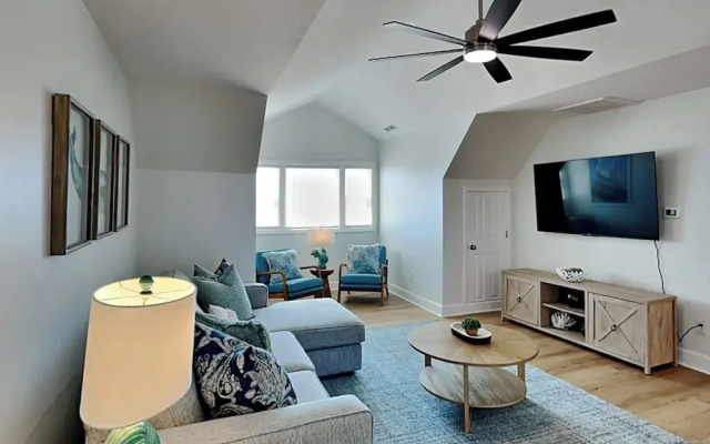 Pelican Landing by Topsail Realty