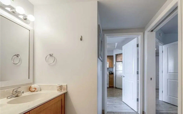 Harbourgate Marina #624 - 2 Br Condo