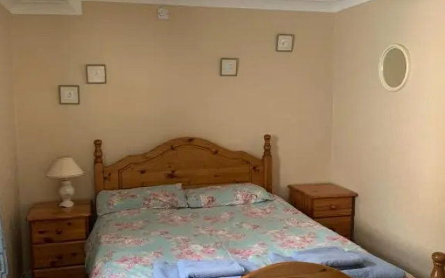 Kirks Cottage