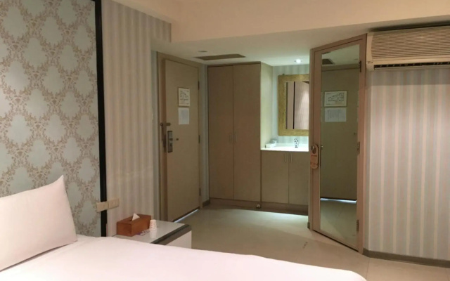 Daylight Hotel