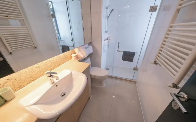 Tyms Spacious 3BR 2BA APT  Laishi Di