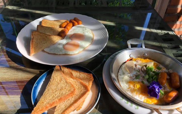 Baan Esan Country House