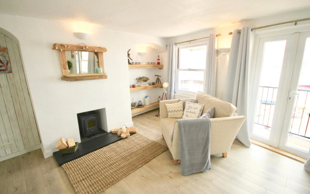 Crab Shack - Luxury beach side duplex apartment