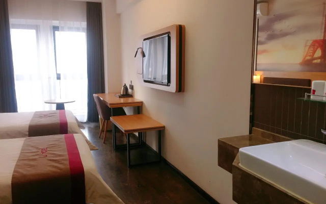 Thank Inn Plus Jiangsu Suzhou Wujiang District Xincheng Wuyue Plaza