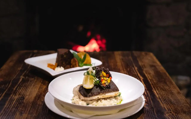 Best Western Woodenbridge Hotel & Lodge