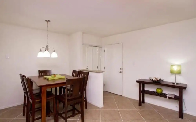 Ultra Chic and Modern By Signature Vacation Rentals