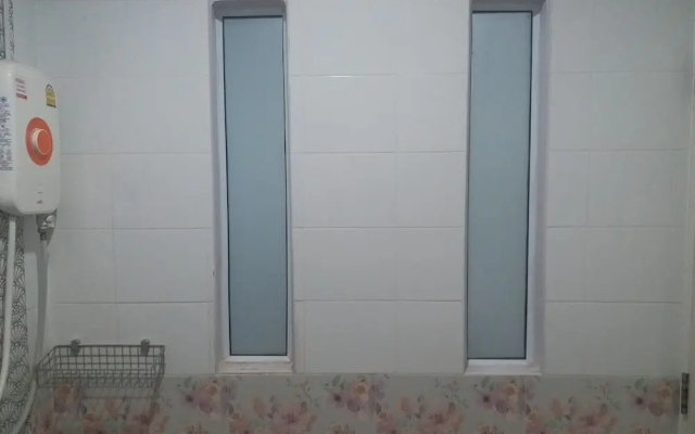 Chawalee Place