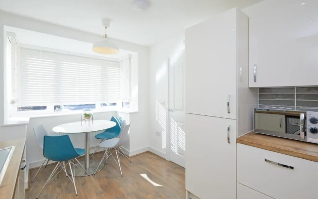 Royal Derby Hospital 3 bed Town House