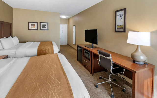 Comfort Inn & Suites Lincoln I-20