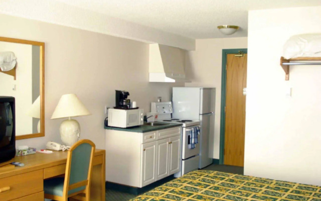Coast Hinton Hotel
