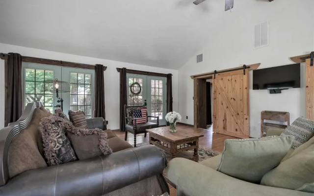 New! Luxury Casita W/hot-tub&firepit&countryviews