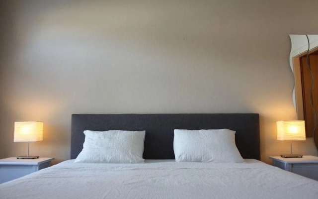 The Aarburg Hotel & Café