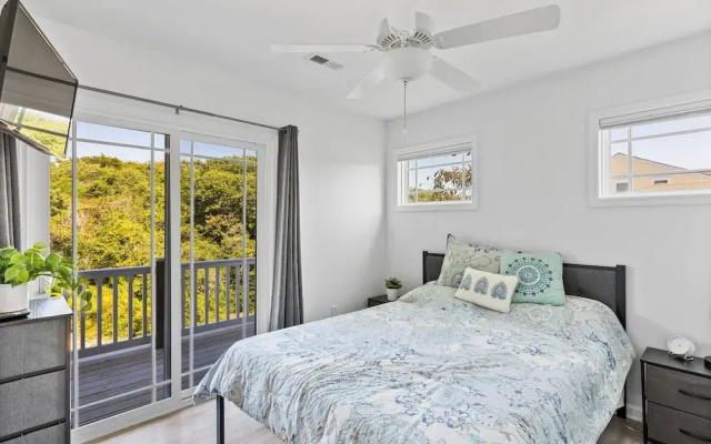 Across the Pond by Topsail Realty