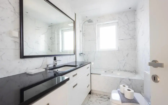 Kotzia 25 in Alimos With 3 Bedrooms and 1 Bathrooms