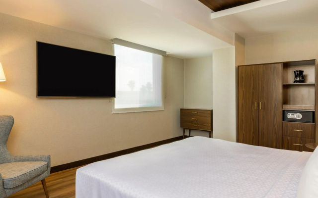 Four Points by Sheraton Monterrey Airport