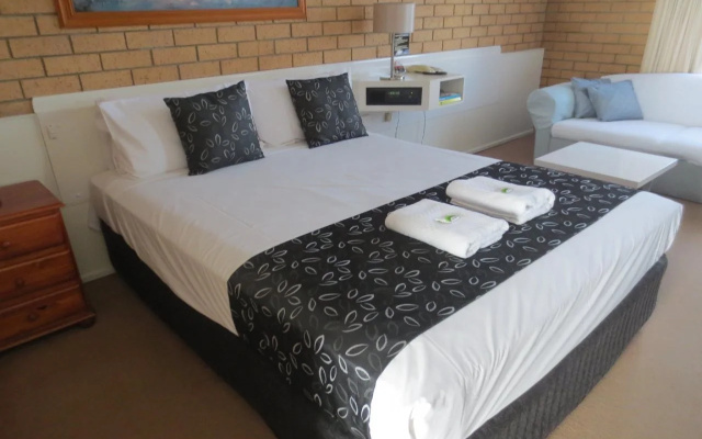 Aspley Pioneer Motel