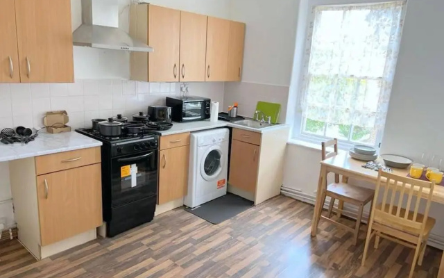 2-bed Apartment in Central London off Edgware Rd