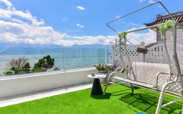 Dali Wuyue Xiaoyin Seaview Inn