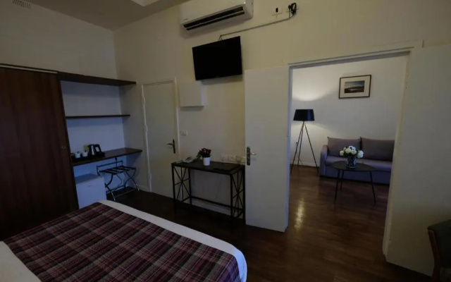 Scots House Hotel