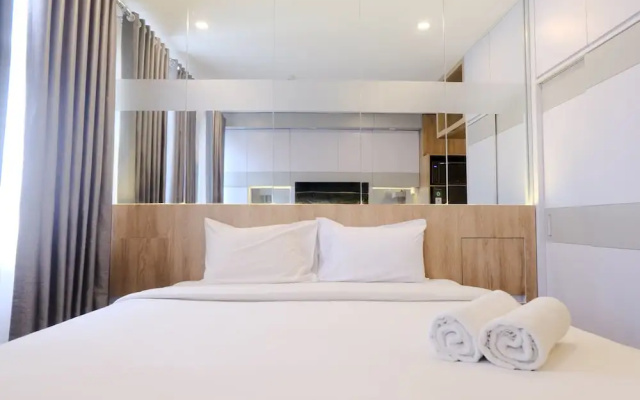 Best Location Studio Apartment At Grand Asia Afrika