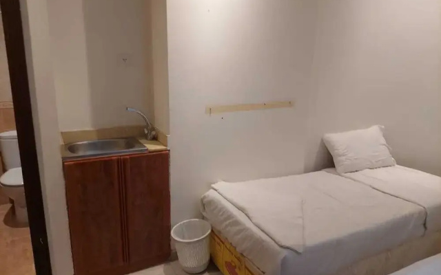 Al Arooj Hotel