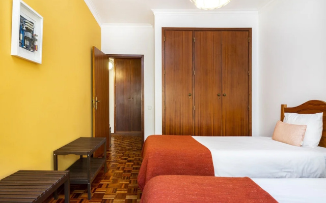 Damasceno Large Apartment