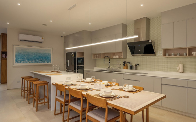 New Stunning Villa Very Modern V183